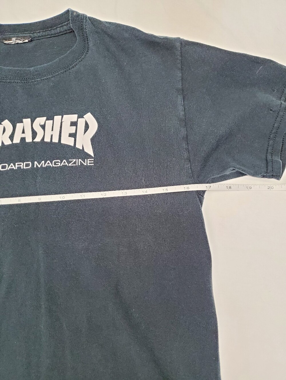 Thrasher Skateboard Magazine Tee Black Faded Vintage Style Youth XL - Picture 3 of 5